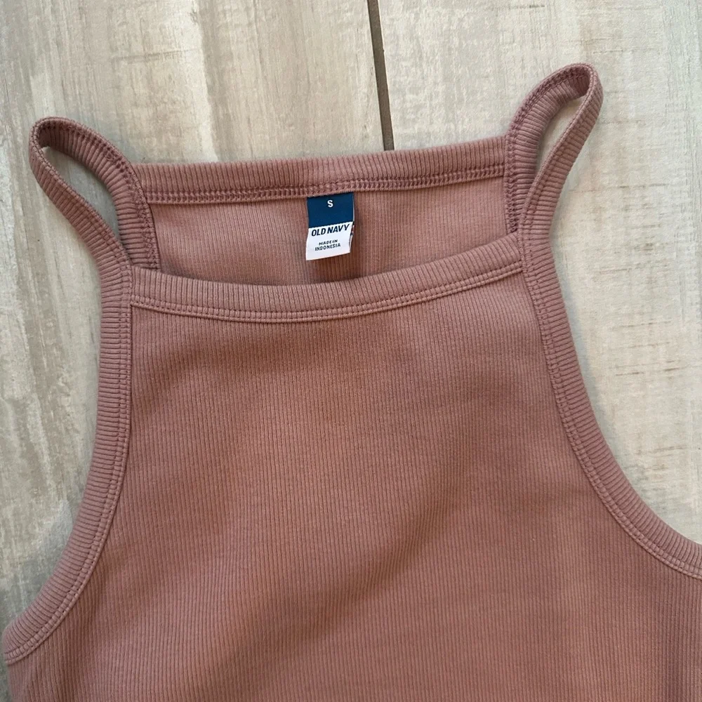 Chic Sleeveless Dusty Pink Midi Dress - Picture 5 of 5